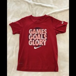 Boys Nike dry-fit short sleeve shirt